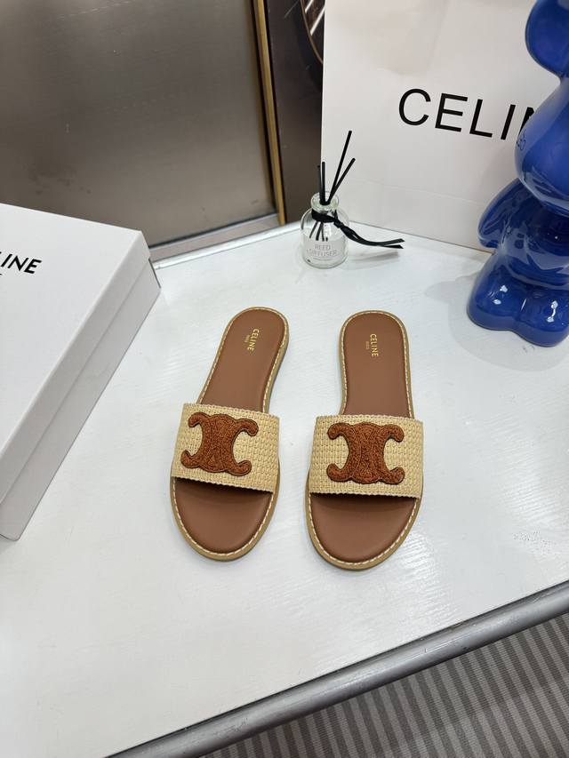 橙子出厂价100 celine 赛琳春夏新款 凯旋门平底拖鞋 复古编织罗马凉鞋 沙滩凉拖 简约大气时髦，耐看不过时，是时尚圈永不退潮的经典所在，复古的英伦风格，
