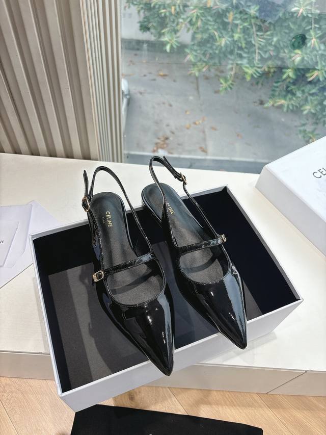 G339所见即所得代购级别Celine思琳赛琳Celine Runner 有Celine标志运动鞋侧面凹印鞋面压印Celine标志厚底面包鞋2025春夏新款女凯