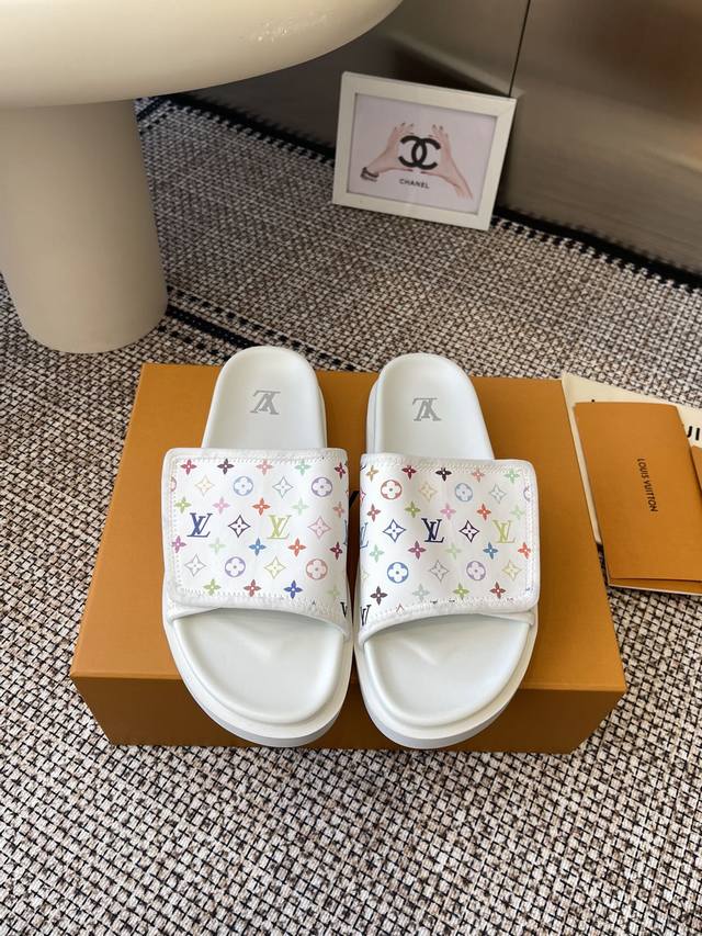 Lv 2025 春夏新款 顶级版本 专柜主打最新款 原版开发 顶级版本 所有细节都和正品一致！ 码数35-47 45.46.47订做不退不换 配正品包装