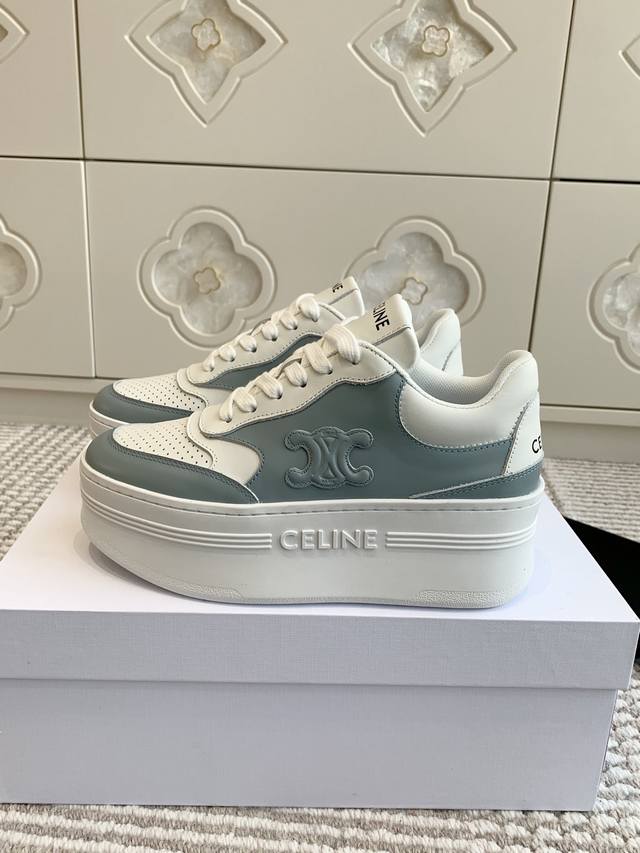 批 女款 Celine赛琳 新款增高神器厚底小白鞋 顶级品质 这一系列真的是绝了，简约百搭！ 原版进口牛皮 厚底：5Cm 原版开模Tpu大底 Size：35-4