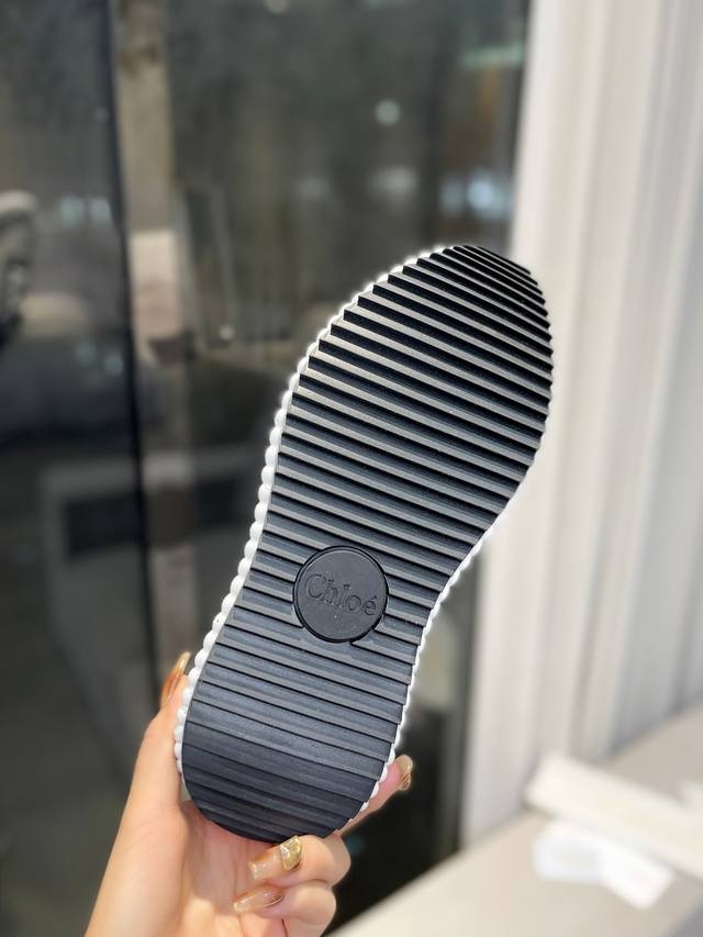 2025‘’春夏Chloe 克洛伊Nama Sneaker彩虹系列运动鞋、容祖儿和孙怡宋茜明星同款、原材料是可再生物料制作、全手工缝马克线、肉眼可见皆是手工制造