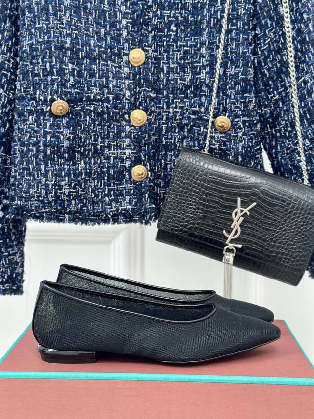 厂价 Loro Piana L P70Ss早春绝美复古网纱女巫平底鞋 极简主义风格，复古又级！ 简约又大气，属于非常耐看的款式！高级百搭之王一年四季春夏秋冬皆适
