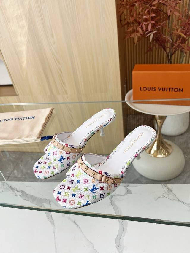 lv35-43。跟高5.5厘米35-43。像胶底 。真皮底