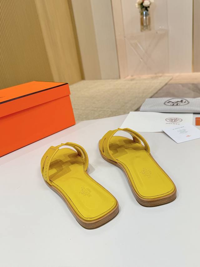 爱马仕Hermes，真皮大底 出厂价P 顶级版本！原版开发 鞋面：掌纹牛皮 内里垫脚 羊皮 大底：意大利真皮大底 码数：34-43注 34 41 42 43 码