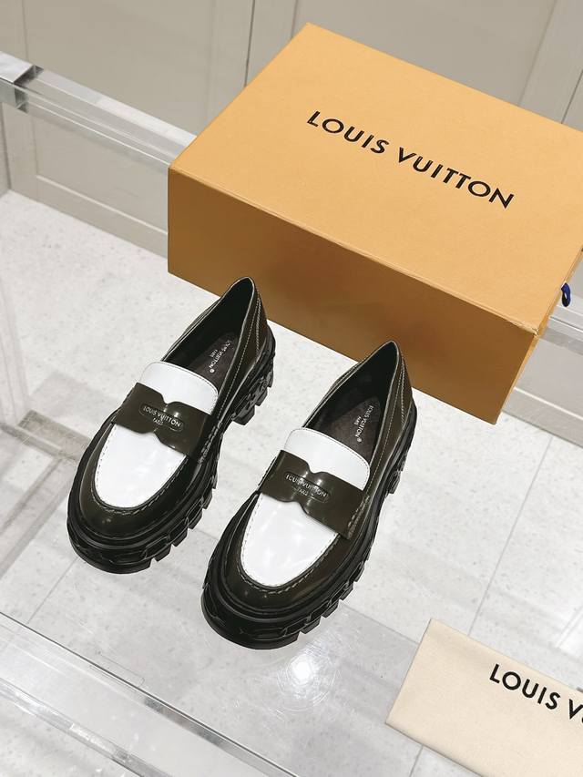 顶级版本Louis Vuitto路易威登Lv驴牌 乐福鞋Archlight经典Skate运动休闲厚底鞋 你的Lv穿搭今日分享Louis Vuitton 厚底乐福
