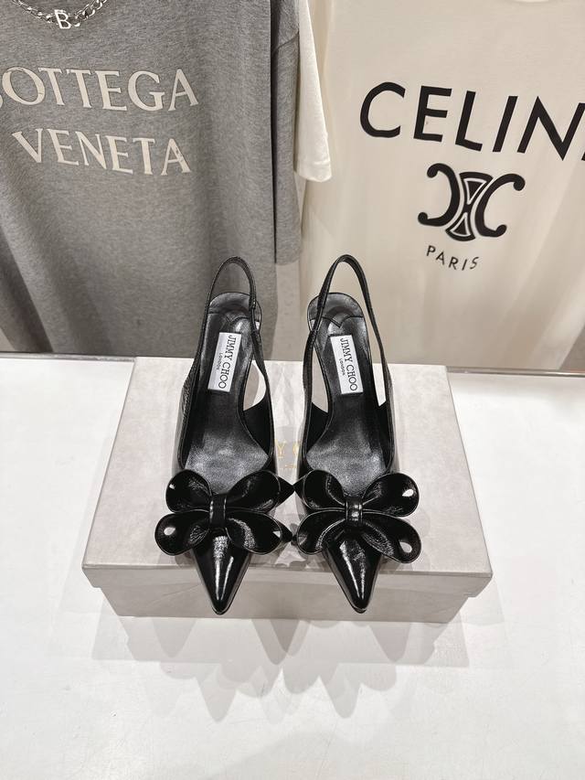 高版本出厂 Jimmy Choo*｜Jc 吉米周2025Ss夏季新款尖头高跟凉鞋 原版套楦，完美的线条，简约大气上脚显气质粗跟舒适百搭，还能拉长双腿显高显瘦显腿