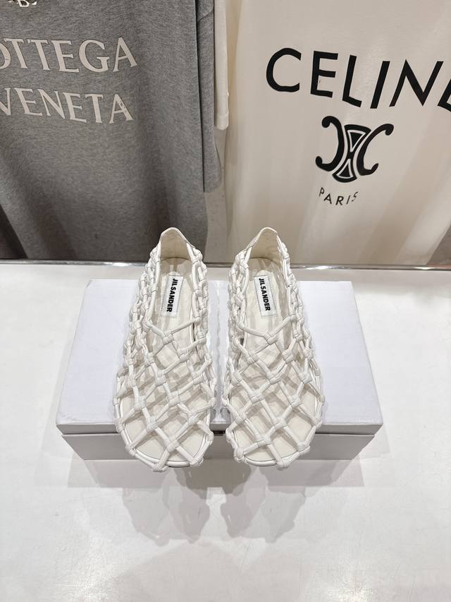 高版本出厂 Jil Sander 吉尔桑达 25Ss最新编织皮网凉鞋 Jennie演唱会穿着用款 订购火爆超级Jue闭眼入都是不会后悔 搭配还是可咸可甜 Zp订