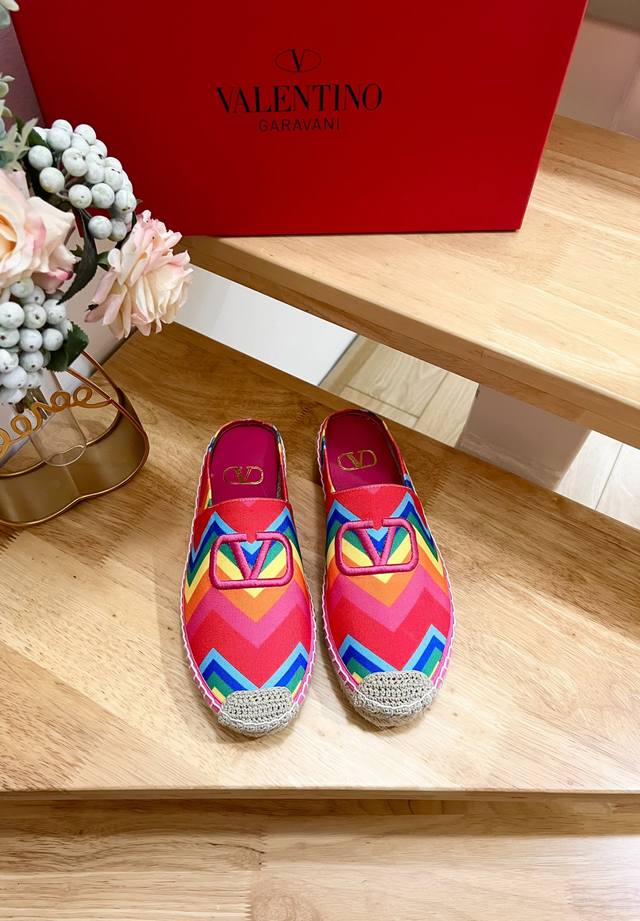 Valentino Garavani 华伦天奴 印花帆布新款拖鞋 渔夫鞋 - 绣Vlogo标志 - 帆布鞋 -跟高2Cm - 橡胶大底 - 意大利制造 -35-