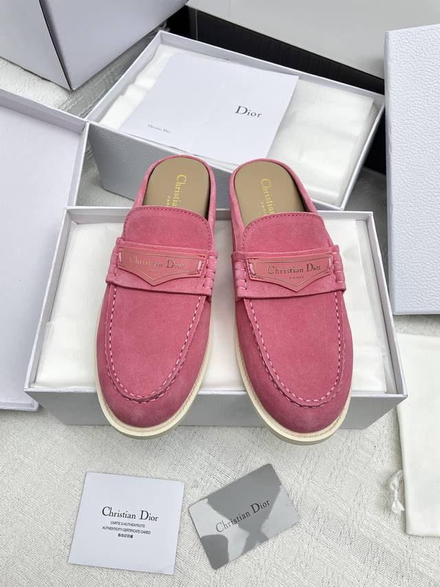 顶级版本Dior2025早春新款复古包头半托 Dior Boy羊毛乐福鞋硬货上新高级感十足！国内外博主刷爆的一款，复古又时髦 上脚美炸了！ 鞋面：原版定制牛皮