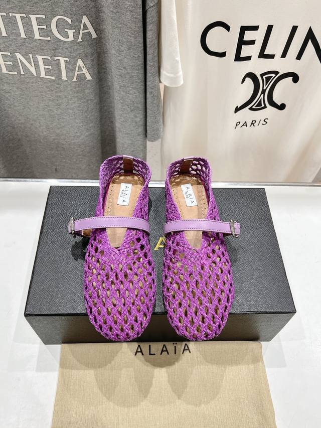 高版本出厂 独家新品 Alaia 阿莱亚25Ss 走秀款平底网面鞋芭蕾舞鞋 最近超火的一款平底鞋 章小蕙同款 甜酷芭蕾风 人气超高的一款芭蕾舞鞋，浪漫又迷人 舒