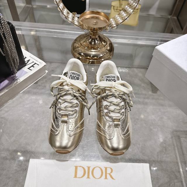 出厂价P Dior 迪奥 2025春夏走秀新款 D-Sketch涂鸦运动鞋 明星同款厚底系带休闲跑鞋 Cd字母Logo拼色复古老爹鞋 市面顶级高端版本 材质:鞋