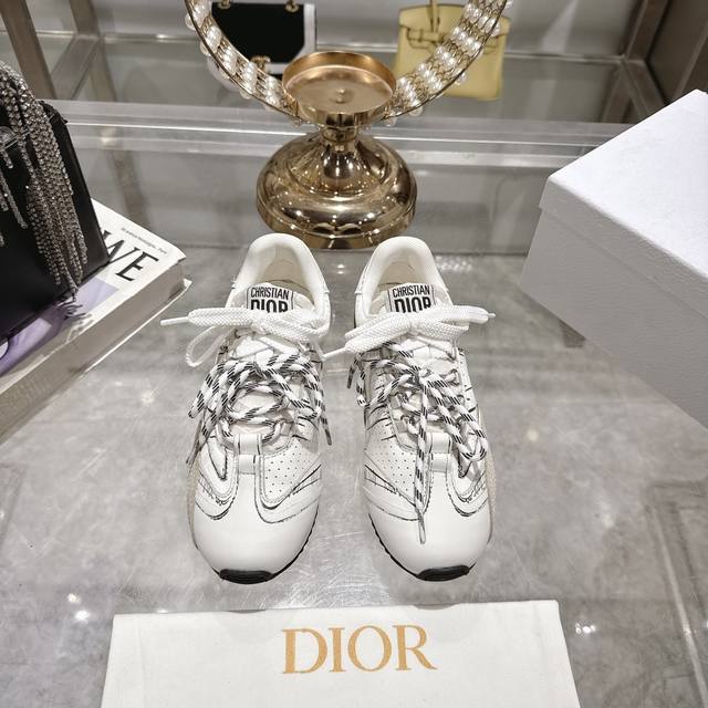 出厂价P Dior 迪奥 2025春夏走秀新款 D-Sketch涂鸦运动鞋 明星同款厚底系带休闲跑鞋 Cd字母Logo拼色复古老爹鞋 市面顶级高端版本 材质:鞋