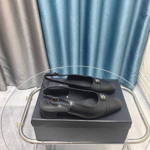 p Chanel 25K玛丽珍单鞋系列 高版本高品质，全颜色做齐全～ 欢迎主推 鞋面羊皮 内里羊皮 真皮大底 Size:35-39 其他码数定做