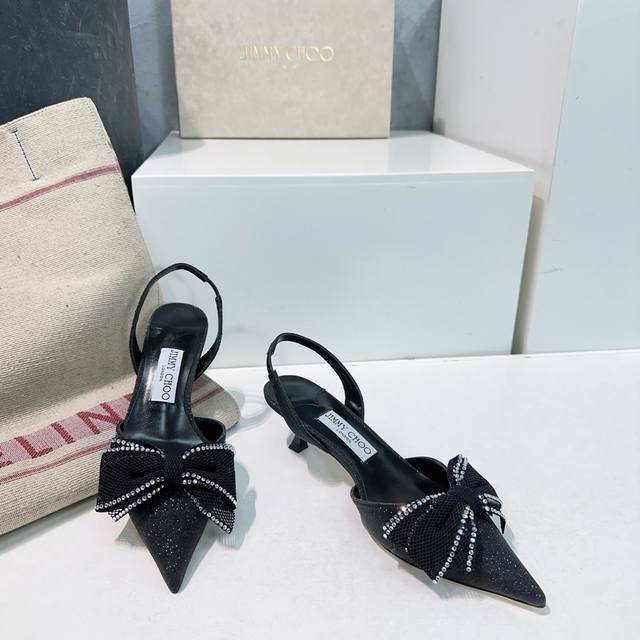 高品质出厂凉鞋 ！顶级品质Jimmy Choo｜Jc 吉米周2025春夏新款简约小猫跟水晶钻蝴蝶结凉鞋高跟鞋婚鞋！优雅大气 原版套楦，完美的线条，简约大气上脚显
