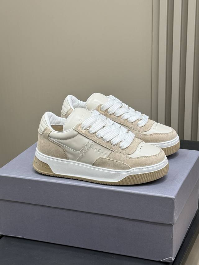 代购级 男款10 情侣款Hogan Fw24 运动鞋新品 霍跟24秋冬运动鞋新品 脚感轻盈，增高效果满分 小牛皮材质，科技立体弹力内垫 Size 35-44 女
