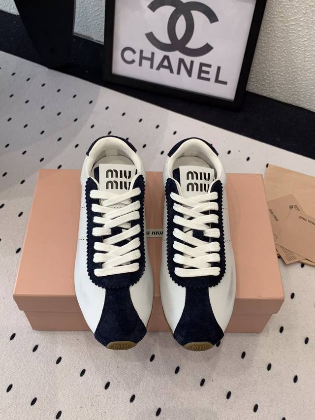 Miumiu春夏新款休闲鞋 高版本出货 复古厚底设计 优雅大方运动结合体 简约时尚风格随意搭配 原版进口牛皮鞋面 进口牛皮内里垫脚 原版耐磨轮胎大底 Size: