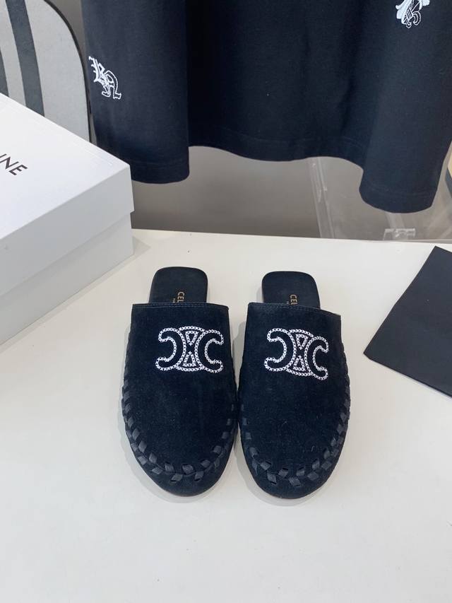 出厂价P Celine 赛琳 凯旋门 25Ss 春夏新款 半拖 高级感十足 网红Ins种草神器、非常复古风、气场十足单品、设计风格非常新颖、高档且非常舒适. 压
