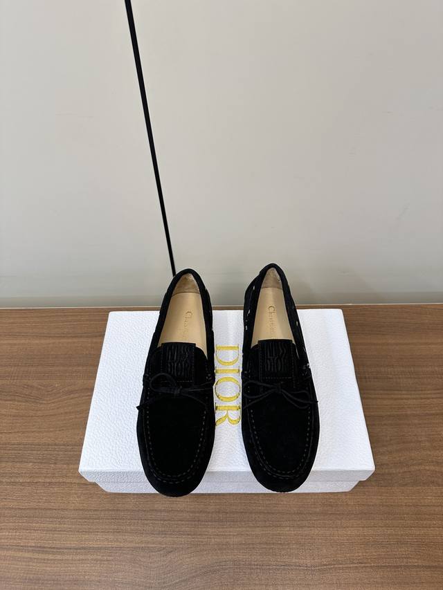 dior｜迪奥25P春夏新款超轻果冻系列乐福鞋 全新 版面力求打造时尚经典单品 巴黎时装周第一场分量十足的大秀场打造的新品 灵感由D主设计师巧妙结合在完美鞋型上