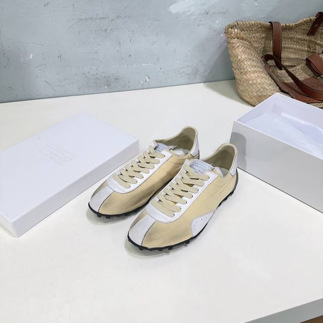 高品质出厂 ！顶级品质Maison Margiela 25春夏Mm6复古做旧德训休闲鞋阿甘休闲鞋饼干鞋！Sprinters运动鞋轮廓采用做旧感尼龙与复古处理麂皮