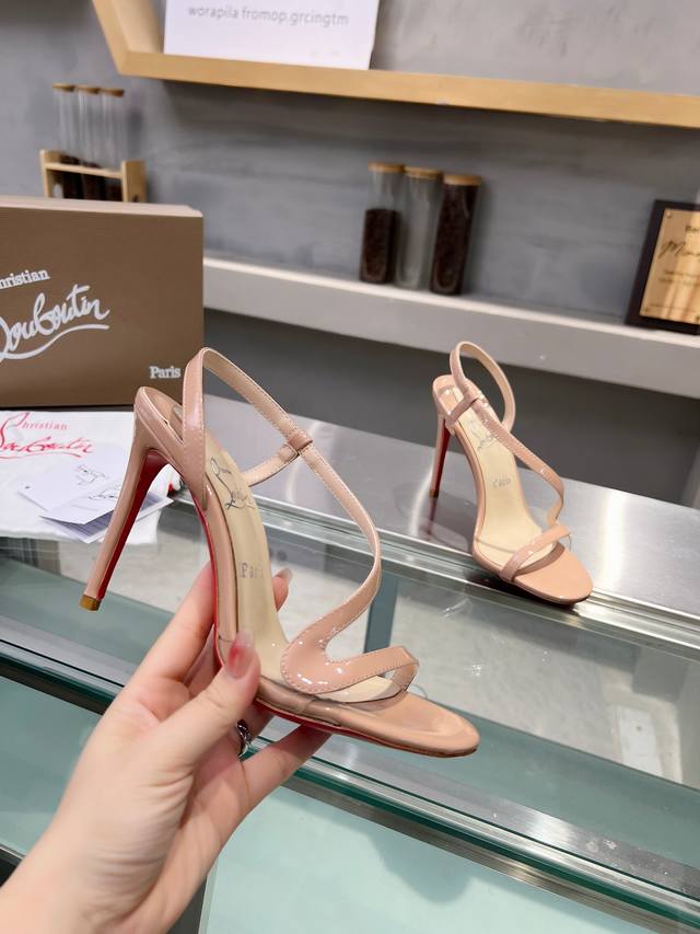 Christianlouboutin路铂廷 Cl红底鞋‖ 全球限量！来自拉斯维加斯的祝福灵感来自拉斯维加斯的炫彩霓虹 手工制作，精致工艺收藏级作品 绝对吸睛的存