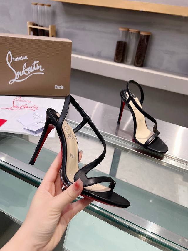 Christianlouboutin路铂廷 Cl红底鞋‖ 全球限量！来自拉斯维加斯的祝福灵感来自拉斯维加斯的炫彩霓虹 手工制作，精致工艺收藏级作品 绝对吸睛的存