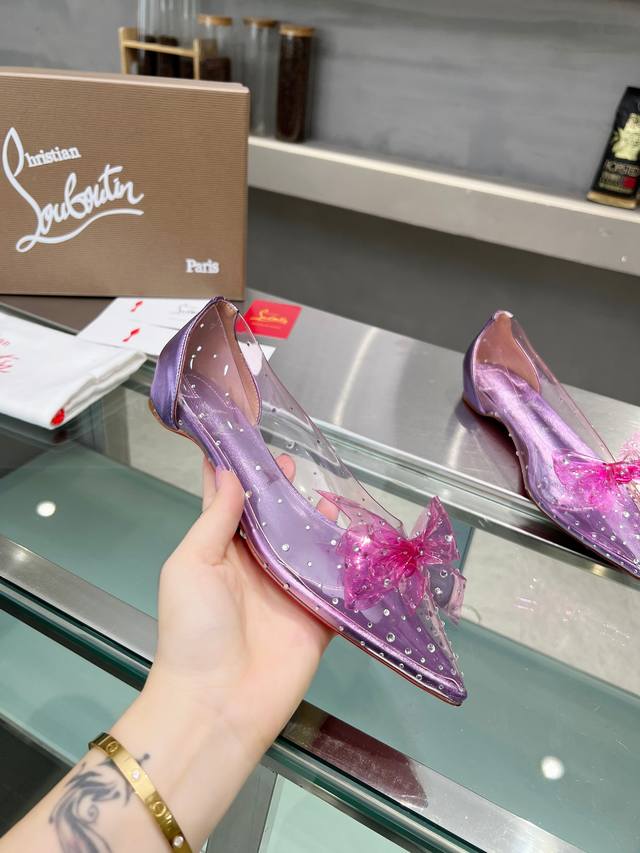 Christianlouboutin路铂廷 Cl红底鞋‖ 全球限量！来自拉斯维加斯的祝福灵感来自拉斯维加斯的炫彩霓虹 手工制作，精致工艺收藏级作品 绝对吸睛的存