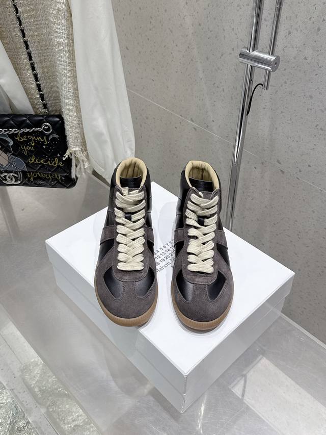 情侣款 男10 Maisonmargiela Mm6 马吉拉 高帮情侣款针织连袜漏孔德训鞋 休闲运动鞋 原版购入开发 做货 鬼才设计师品牌，一个轻奢品牌 这一款