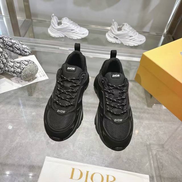 实价： 迪奥最新爆款，广州高品质；38-46码