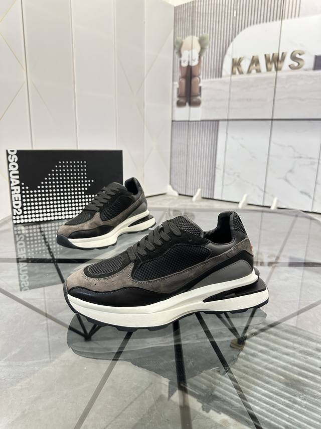 售 价: 商品商标：Dsquard D2次方* 低帮休闲鞋 正码码数: 38-45 可订做46. 商品材料：鞋面进口牛皮拼接原版材料，羊皮内里，原版大底。 编