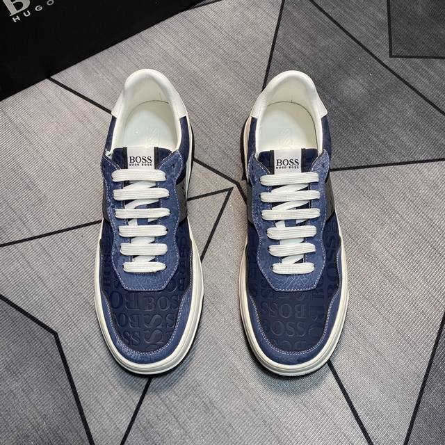 工厂P Boss 新款男仕 知名休闲品牌新款隆重上市 以奢华高端设计出货 鞋面选用原版透气布料搭配皮革制成 羊皮内里垫脚 轻质橡胶大底。轻奢风格，鞋面透气不闷脚