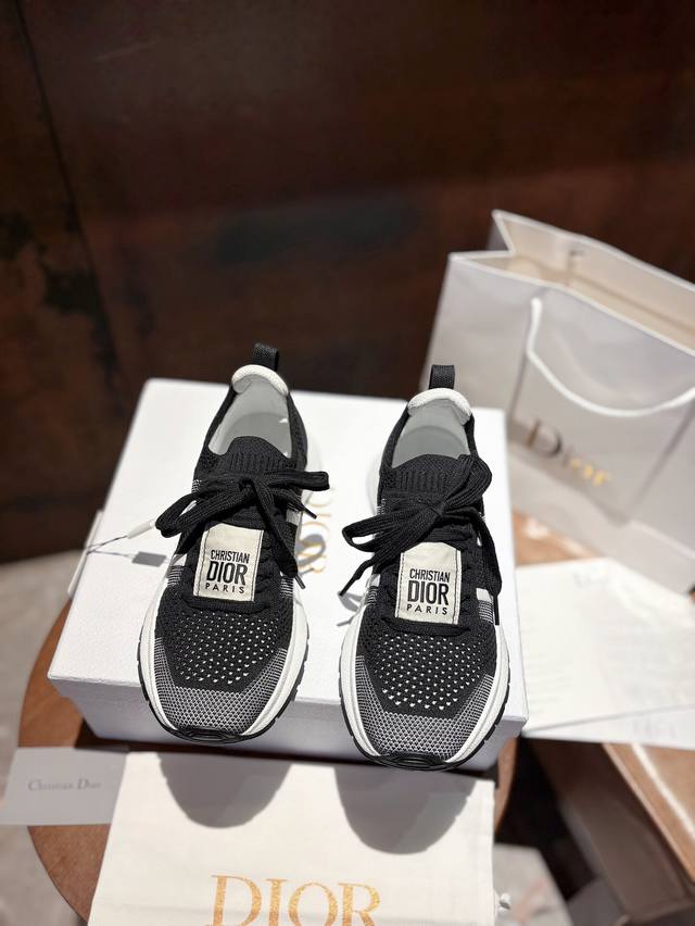 调工厂P价 女装女鞋 运动原单 Dior Chrono迪奥 高版本新款.休闲.商务.集一体运动鞋. 简约超级百搭. 鞋面搭配 Logo布标.上脚完美奢华可任意搭