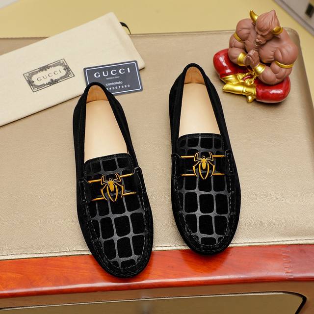 调工厂P价 男装男鞋 运动原单 Gucci 古驰热卖款潮流男士休闲套脚鞋官网原版1:1开模原单品质，做工精细时尚百搭，完美楦型，上脚舒适潮男型男推崇款，头层进口