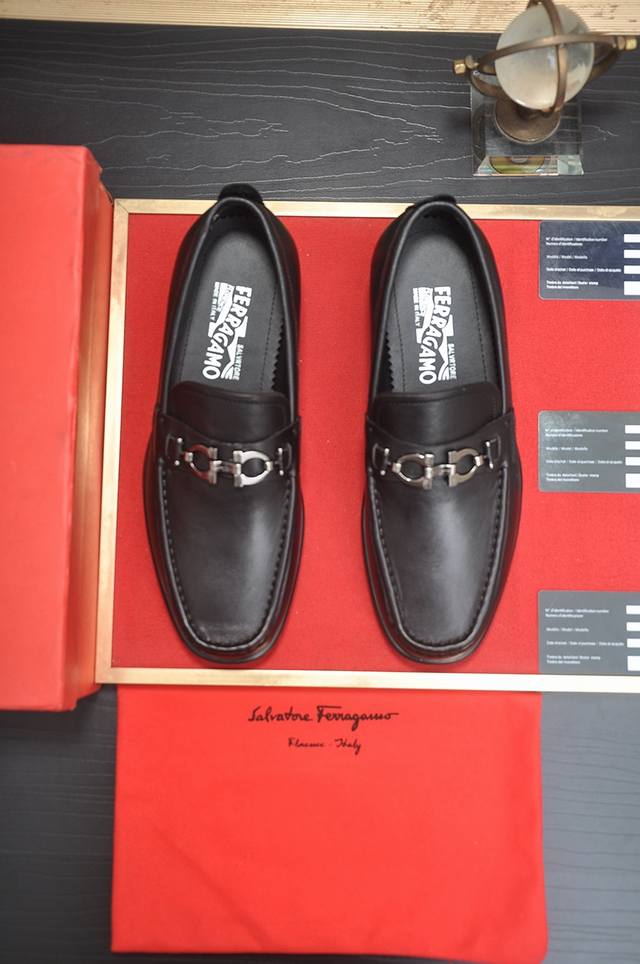调工厂P价 男装男鞋 运动原单 Ferragamo 菲拉格幕 高端牛里 新款 Ferragamo* 顶级版本 菲拉格幕经典正装皮鞋！选用进口原版牛皮，内里头层舒