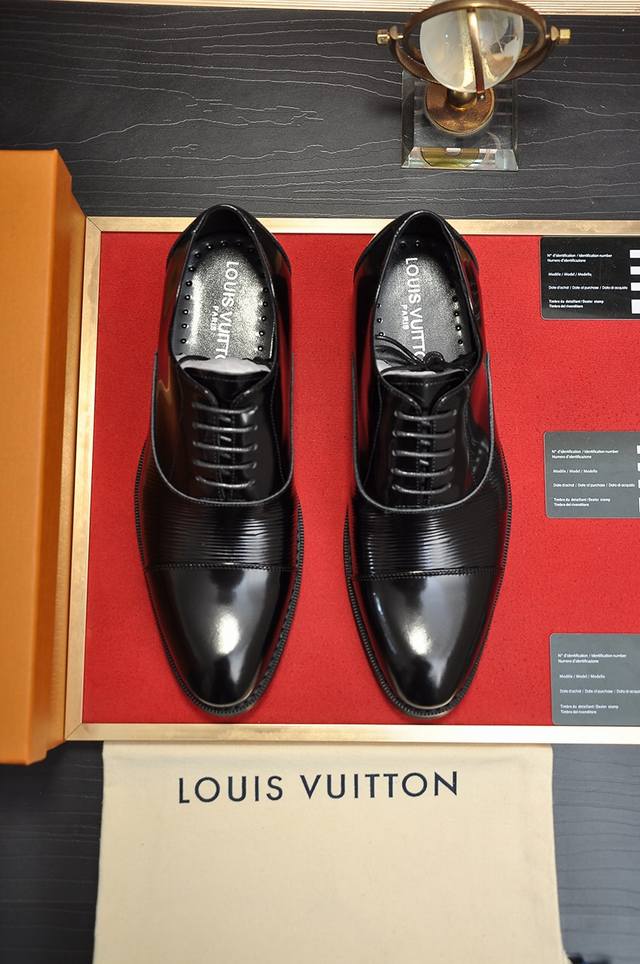 调工厂P价 男装男鞋 运动原单 Louis Vuitton 羊皮内里 新款牛皮Lv正装鞋专柜一比一制作原单品质、进口牛皮鞋面全羊皮内里原单原版橡胶大底、｛高品质