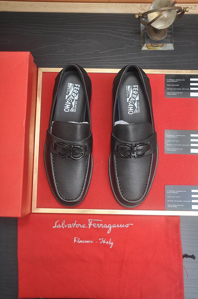 调工厂P价 男装男鞋 运动原单 Ferragamo 菲拉格幕 专柜最新款 原版进口开边上乘牛皮手工编织成+进口牛里+原版奢华金属扣+原版组合大底 对比无压力 3