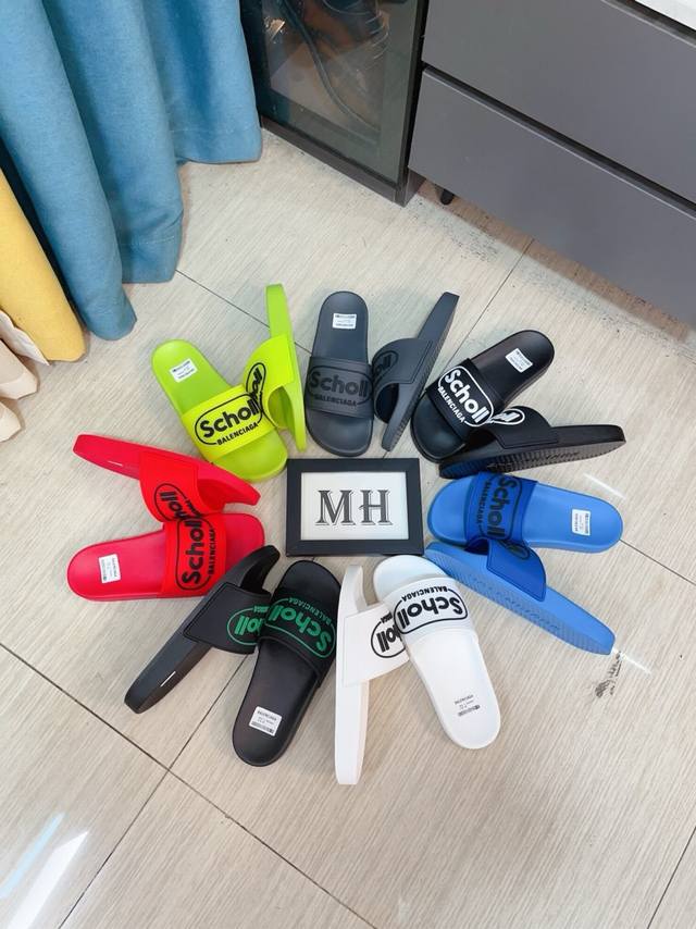出厂价P Balenc*Aga 巴黎世家 牌奢品男士拖鞋，休闲宽松舒适型。穿上它你定是这条街最亮的仔 上图片必爆款 Size：38-44