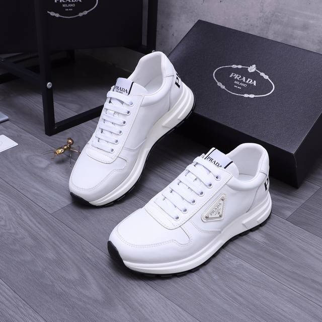 商品商标：Prada 普拉达 休闲鞋 正码码数: 38-44 商品材料：精选 头层牛皮鞋面 羊皮内里 原版大底
