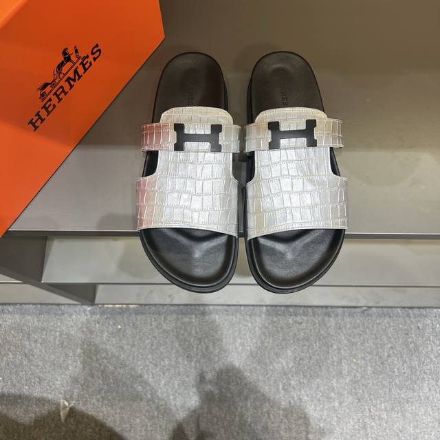 H家 爱马仕 Size:38-45 Hermes男士 Kazimir拖鞋- 2025夏季爱马仕新款原版一样， 牛皮面橡胶组合底，师傅级纯手工打造 ！高端定制，独