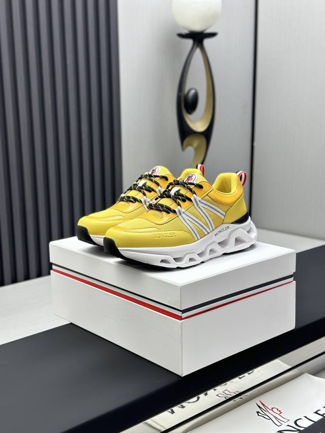 实价： Moncler盟可睐 Trailgrip Gtx 减震抗撕裂户外运动鞋 Moncler能够将高端设计元素与全面实用性无缝融合，推出这款采用超级耐用的部件