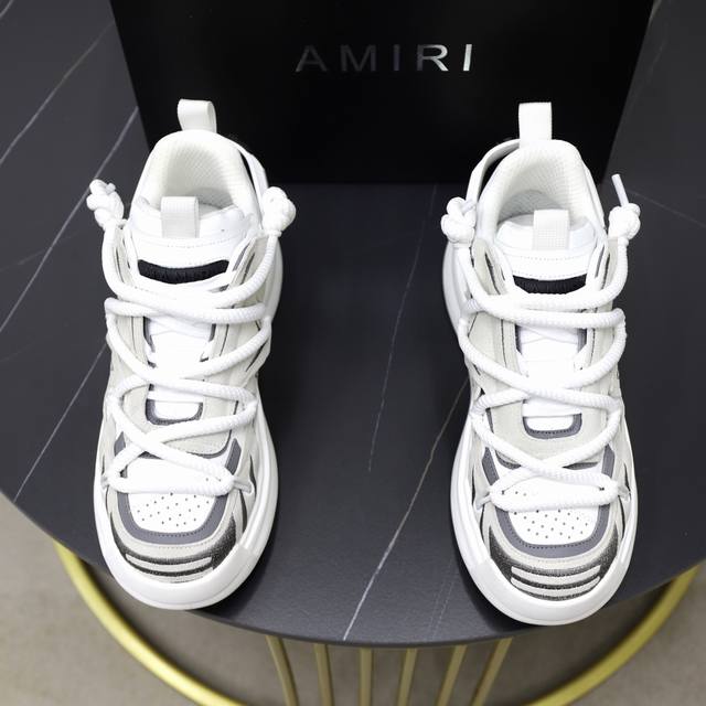 出厂价Pp： Am Iri 埃米男鞋高端品牌，新款上市，顶级奢侈品牌，最新時尚休闲男鞋，潮流百搭之款，轻松运动风，鞋面小牛皮加超精细做工。原版个性时尚橡膠耐磨大