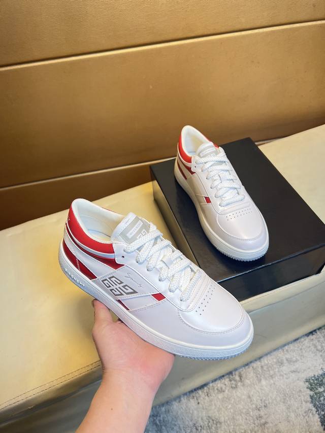 Givenchy 纪梵希 -高端品质 原单 -鞋面；纳帕小牛皮、反绒小牛皮、鞋身丝印品牌Logo -内里：品牌网帆布，垫脚；水染牛皮 -大底：超轻Tpr 橡胶;