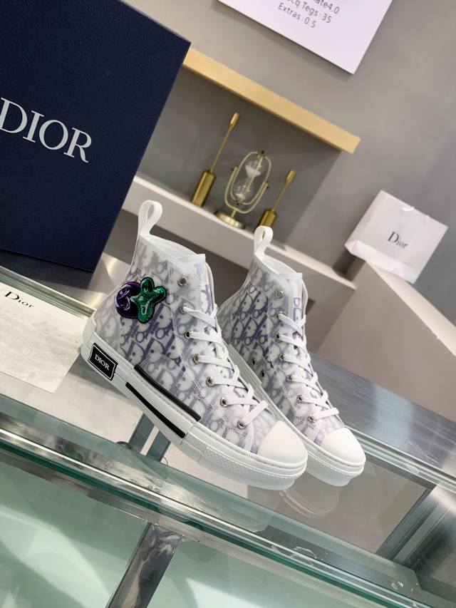 女 男 Dior 迪奥 顶级版本情侣款 鞋面：采用独家定制原版磨砂珍珠闪Pvc半透明胶片拼接迪奥品牌专用Logo面料十电绣Logo 大底：独家私模与原版一致Tp