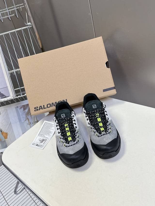 Salomon Xt Whisper 萨洛蒙 户外休闲 运动鞋 超多明星时尚博主种草原版购入开发 做货 全新演绎的专注于其空气动力学的外观上，标志性白色与奶油色