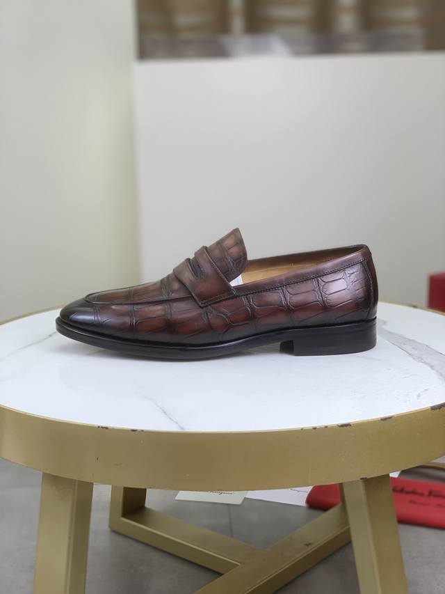 工厂P价P 顶级品质 真皮大底系列 Salvatore Ferragamo 菲拉格慕商务皮鞋，1:1顶级代购品质，鞋面进口精选原版擦色小牛皮，内里垫脚均用进口原