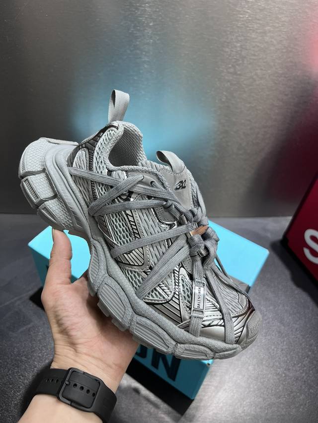 实价 巴黎世家蜘蛛侠金属风系列 巴黎世家 户外概念鞋 Balenciaga Sneaker Tess 独家纯原版本 细节精准对位官方 私模组合大底 原装大盒 从