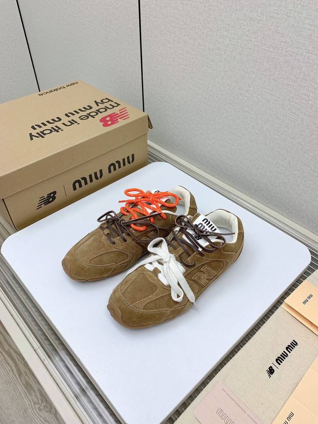 P直销 女鞋 女装 高版本 Miumiu X New Balance 联名款Nb运动鞋 Miu Miu 缪缪大秀上爆出的这双与New Balance 新百伦联名