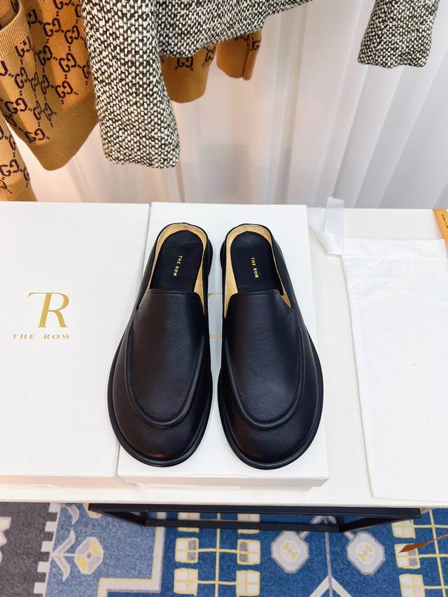 工厂P价 女装女鞋 运动原单 The Row_新款复古乐福半拖 新款The Row半拖鞋，第一眼看到这个鞋子就爱上了，带点复古味随意搭配都好看！各大网红博主都在