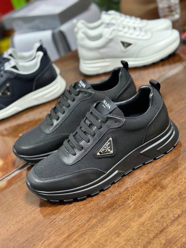 7912新款发售 P 正码：38-46# 45 46订做 原厂配置：意大利进口Y版定制特种布料配Y版五金饰品面，全进口舒适羊皮里+皮可活动垫脚、原厂超轻耐磨组合