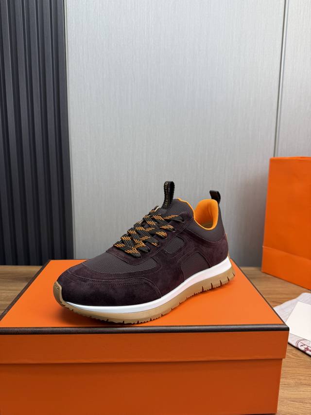 工厂P价 Hermes Parfums 高端精品 Size：38-45 45订做不退换 H家休闲运动鞋，官网同步新品，全新升级，进口原厂小牛皮材质，原厂原材料猛