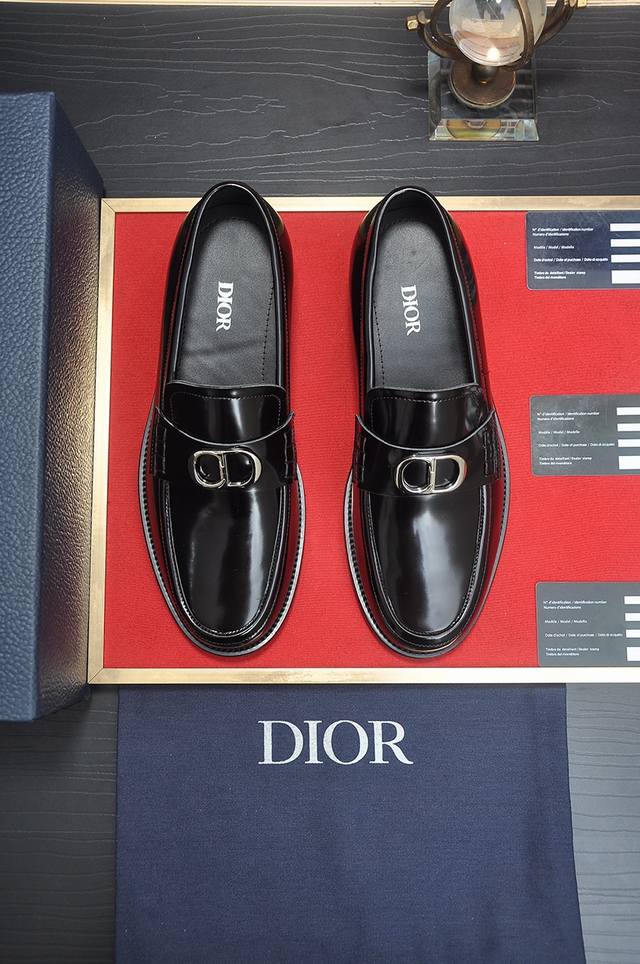 出厂价P Dior 牛皮内里 迪奥原版1:1高品质出厂，进口原版料，进口版原牛皮，牛皮内里，原版Tpu大底，码数:38-44